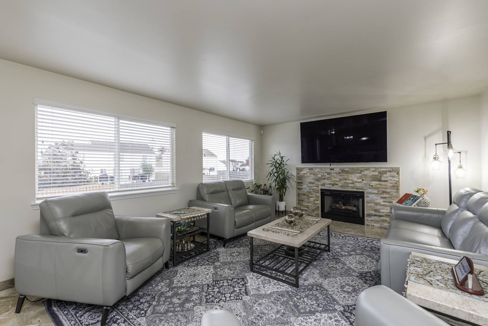 4109 Sarah Drive, Zion, IL 60099