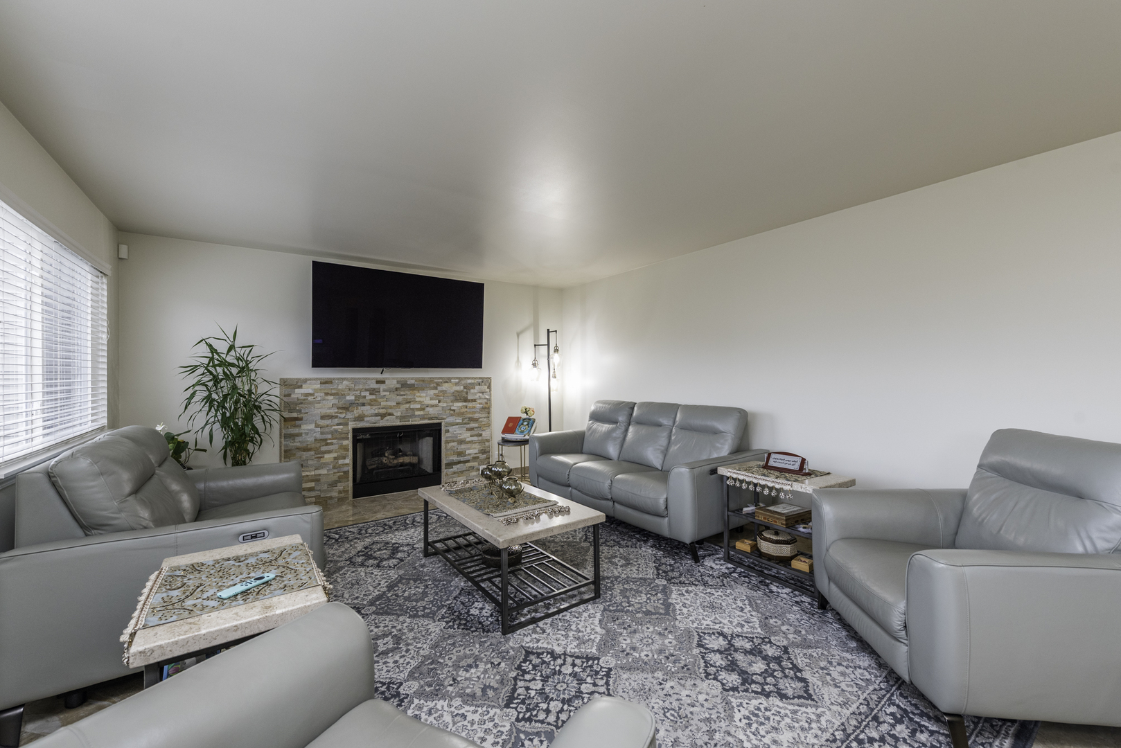 4109 Sarah Drive, Zion, IL 60099