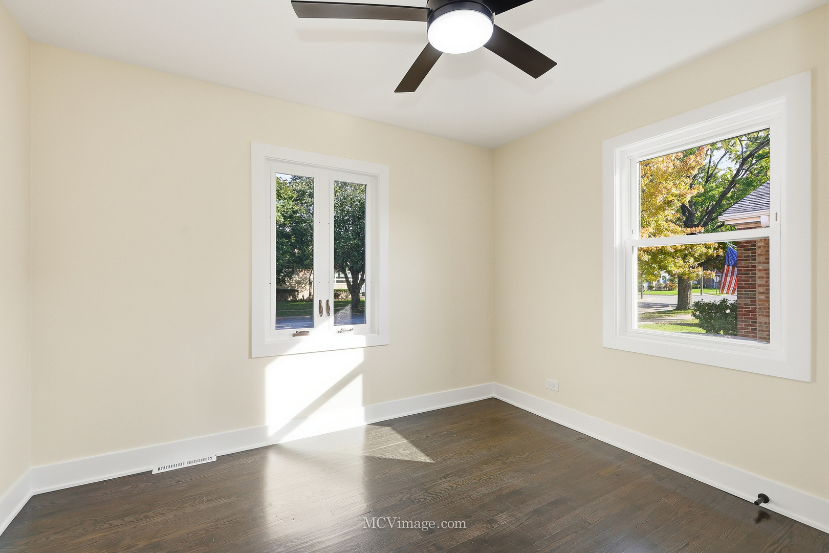 10132 S Turner Avenue, Evergreen Park, IL 60805