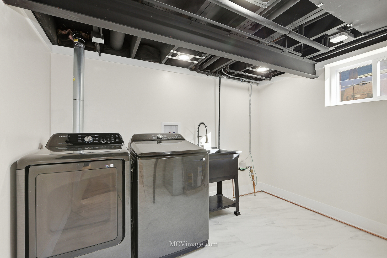 10132 S Turner Avenue, Evergreen Park, IL 60805