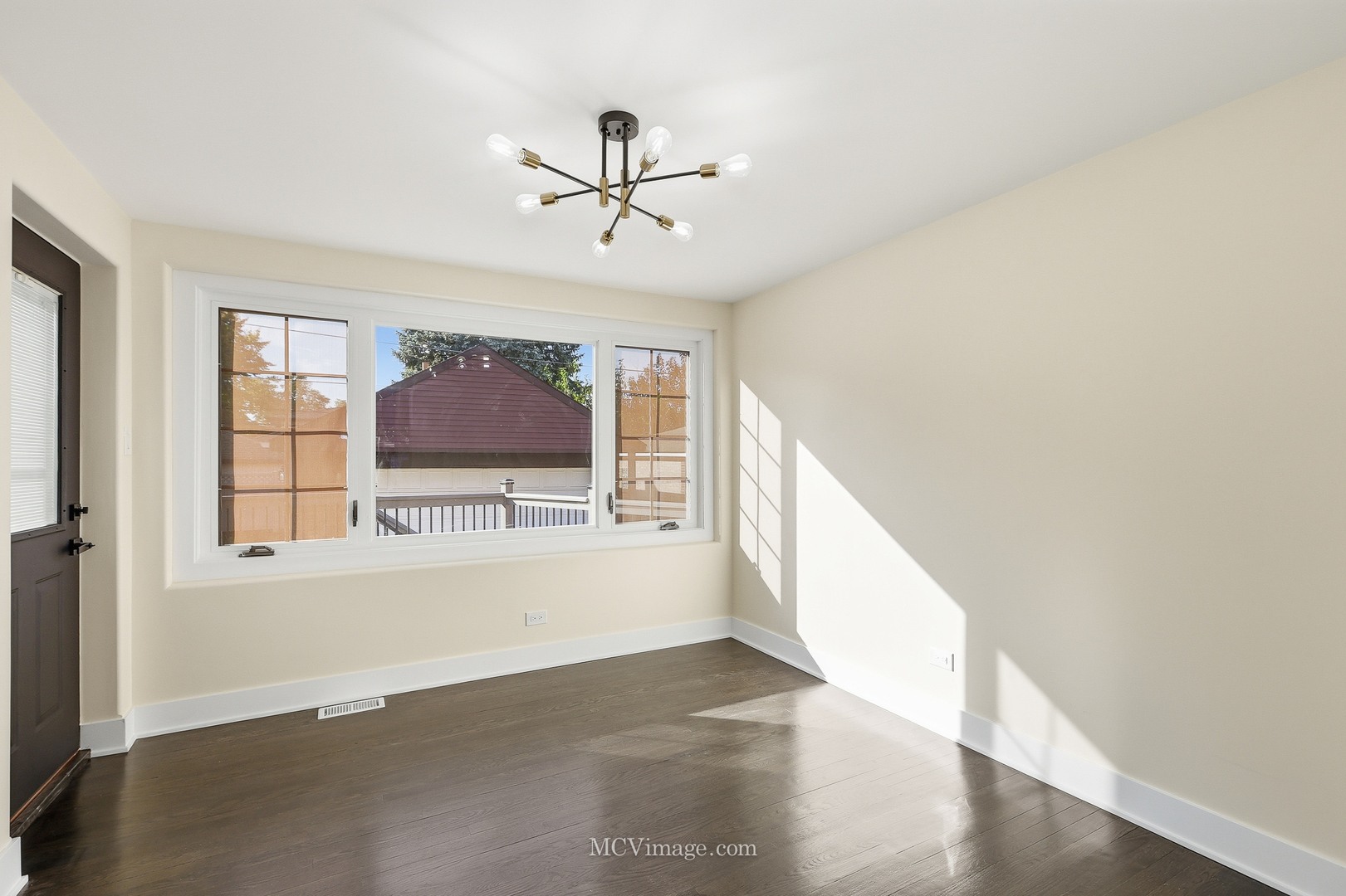 10132 S Turner Avenue, Evergreen Park, IL 60805