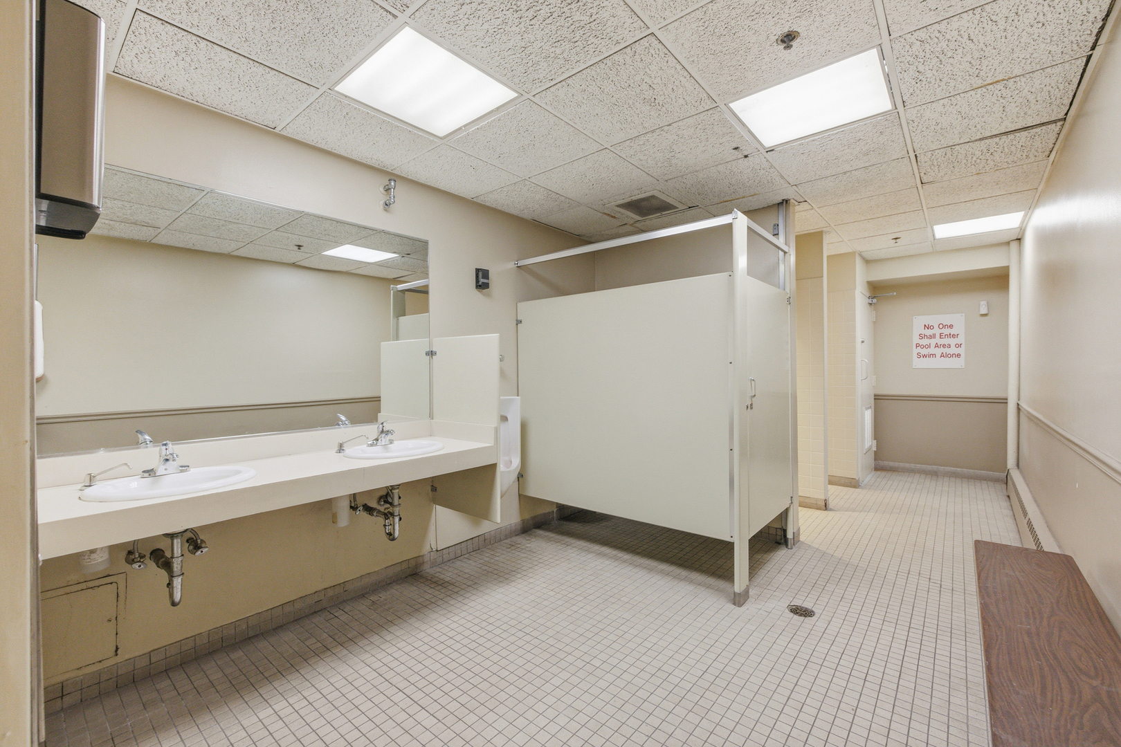 200 N Dearborn Street #1203, Chicago, IL 60601