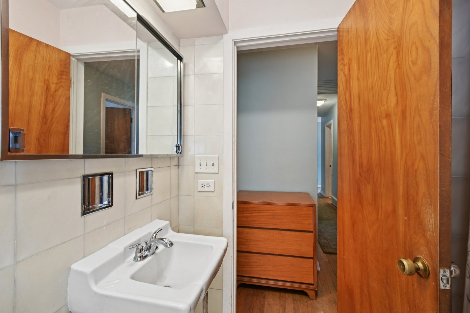 10 Glen Street, Grayslake, IL 60030