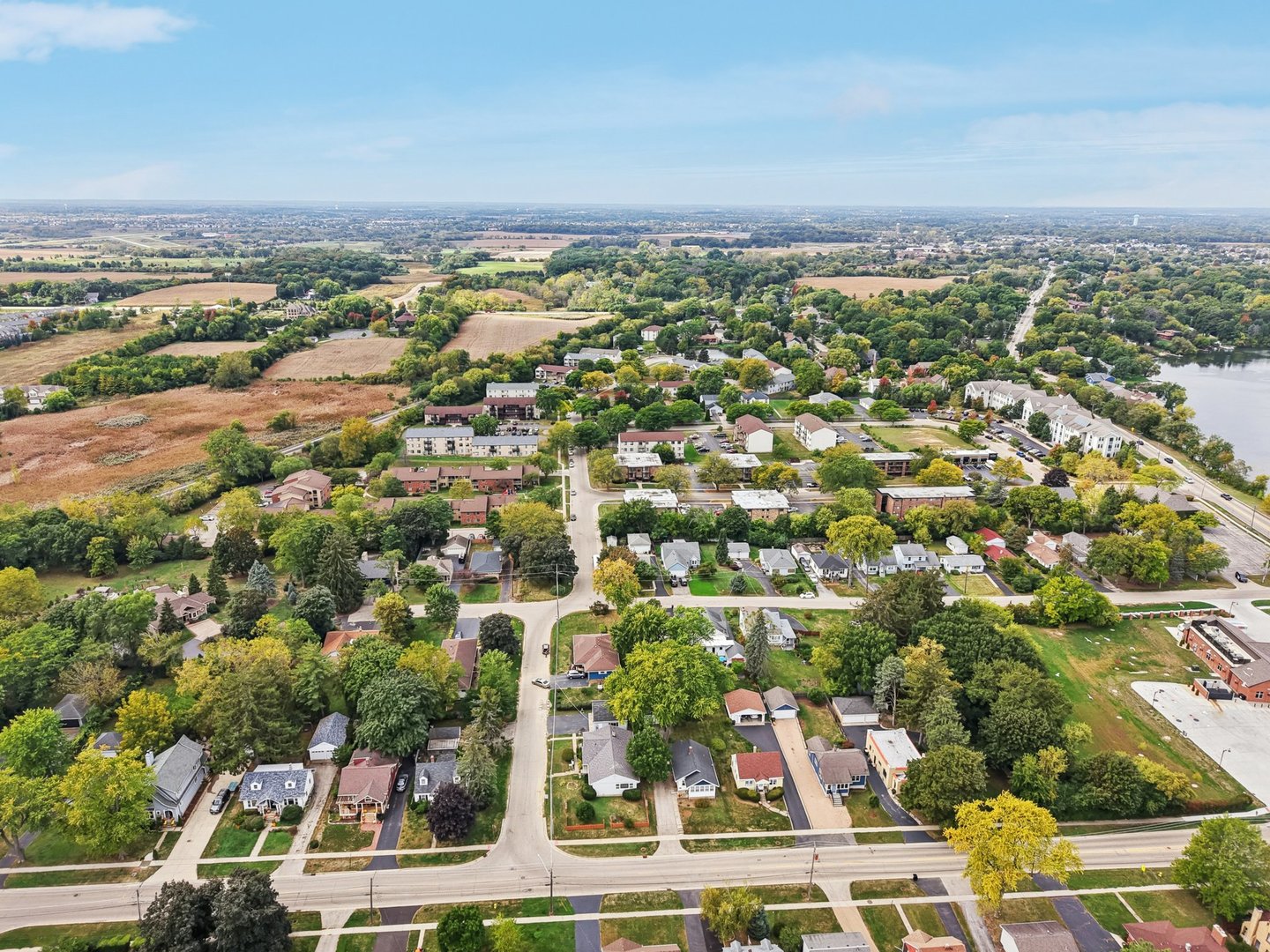 10 Glen Street, Grayslake, IL 60030