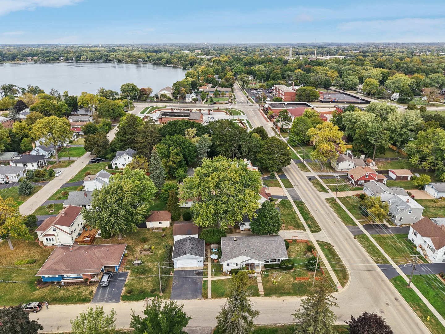 10 Glen Street, Grayslake, IL 60030