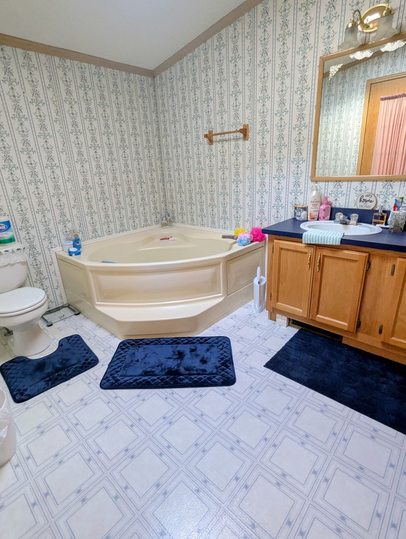 58 Swan Lane, Beecher, IL 60401