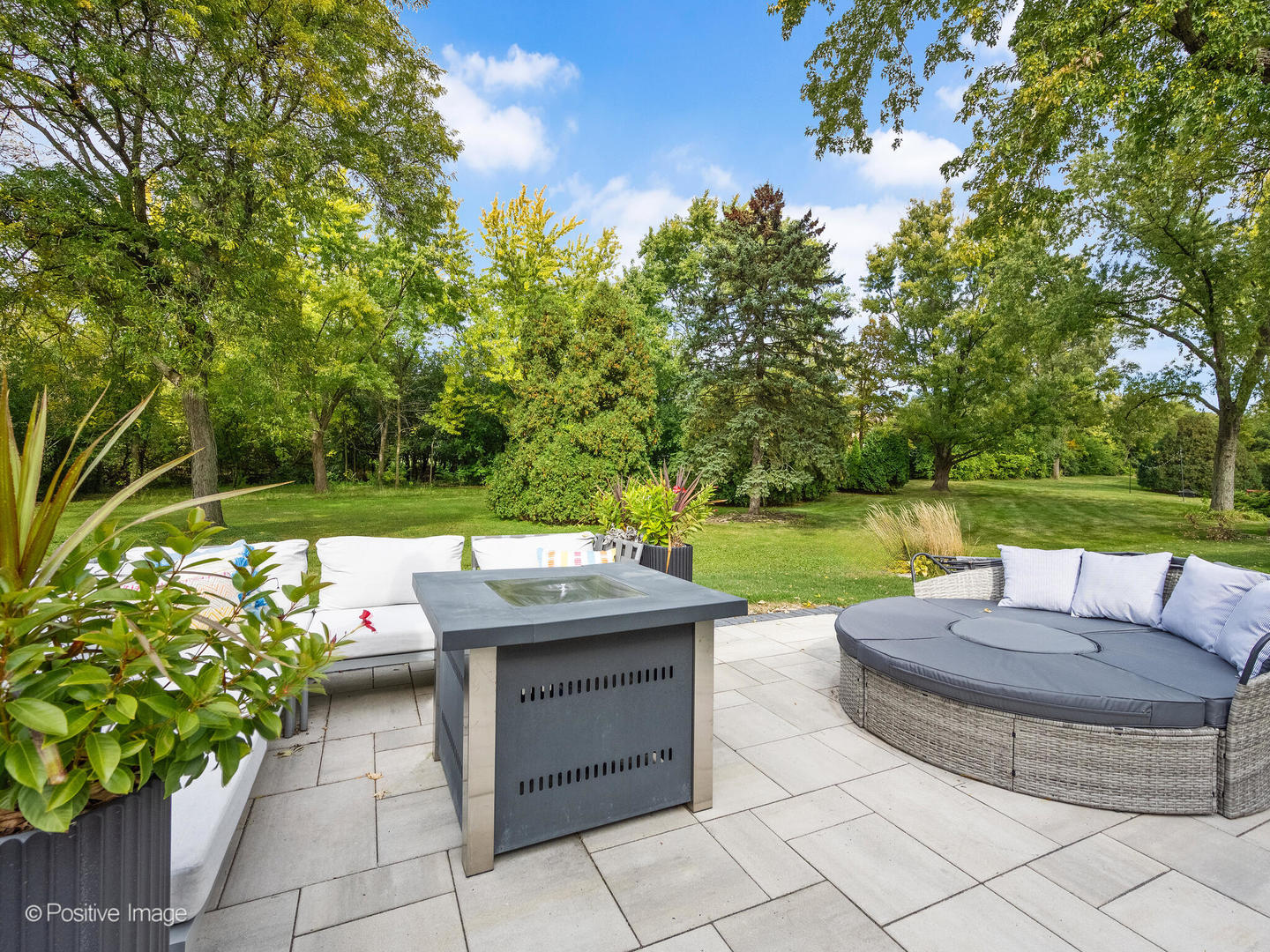 1460 Arrow Wood Lane, Downers Grove, IL 60515