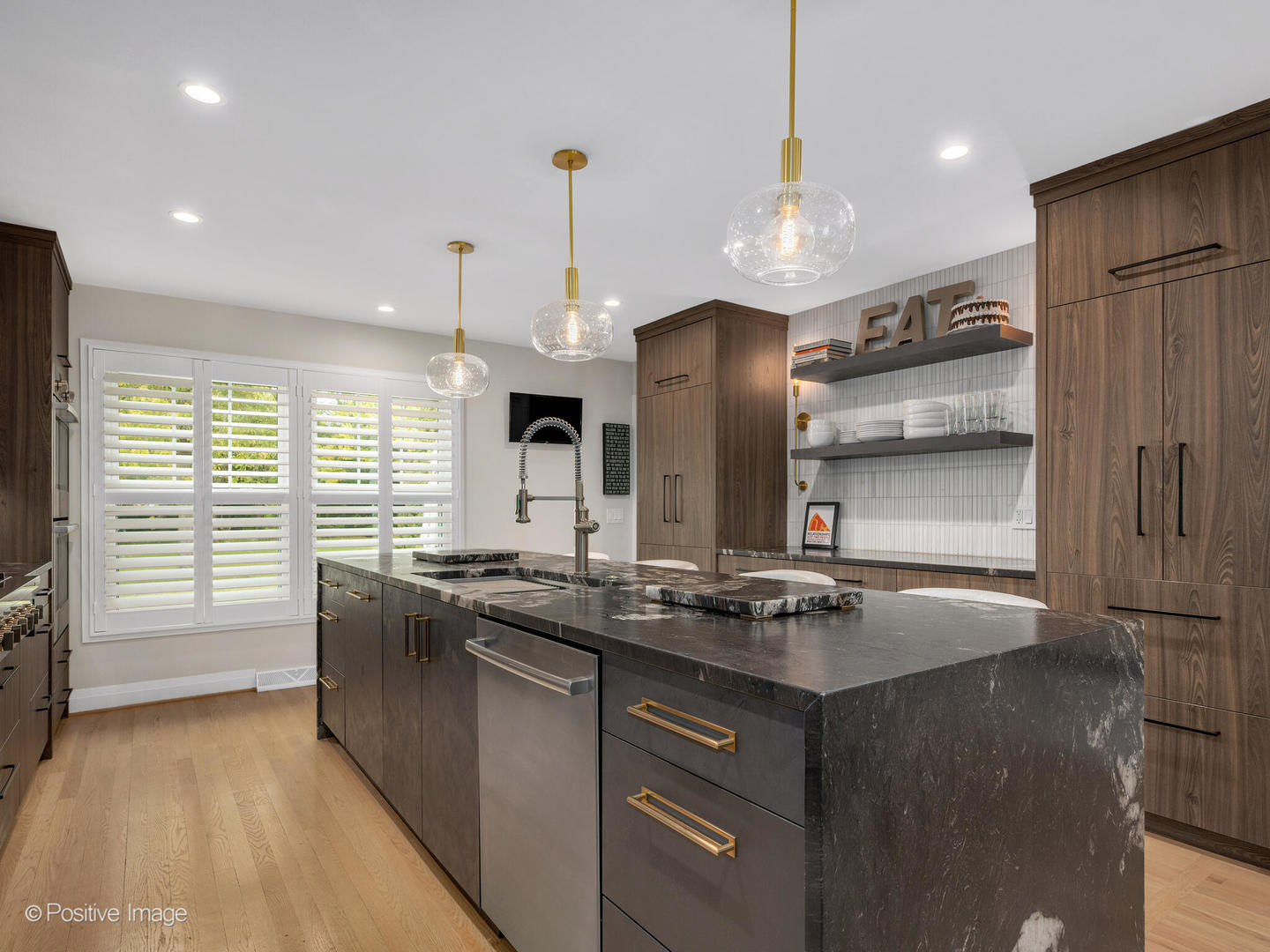 1460 Arrow Wood Lane, Downers Grove, IL 60515