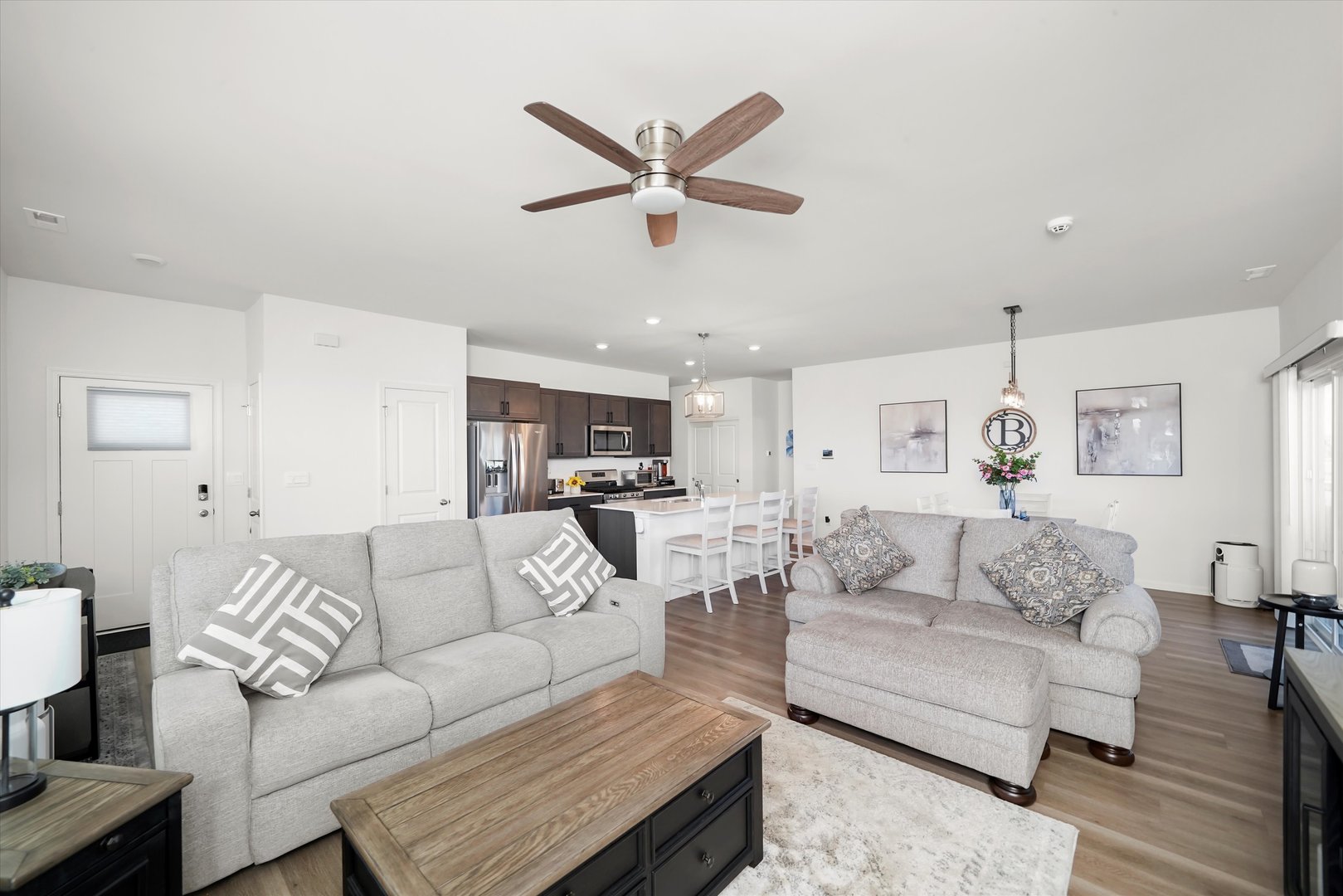 1071 Williamsburg Street, Pingree Grove, IL 60140