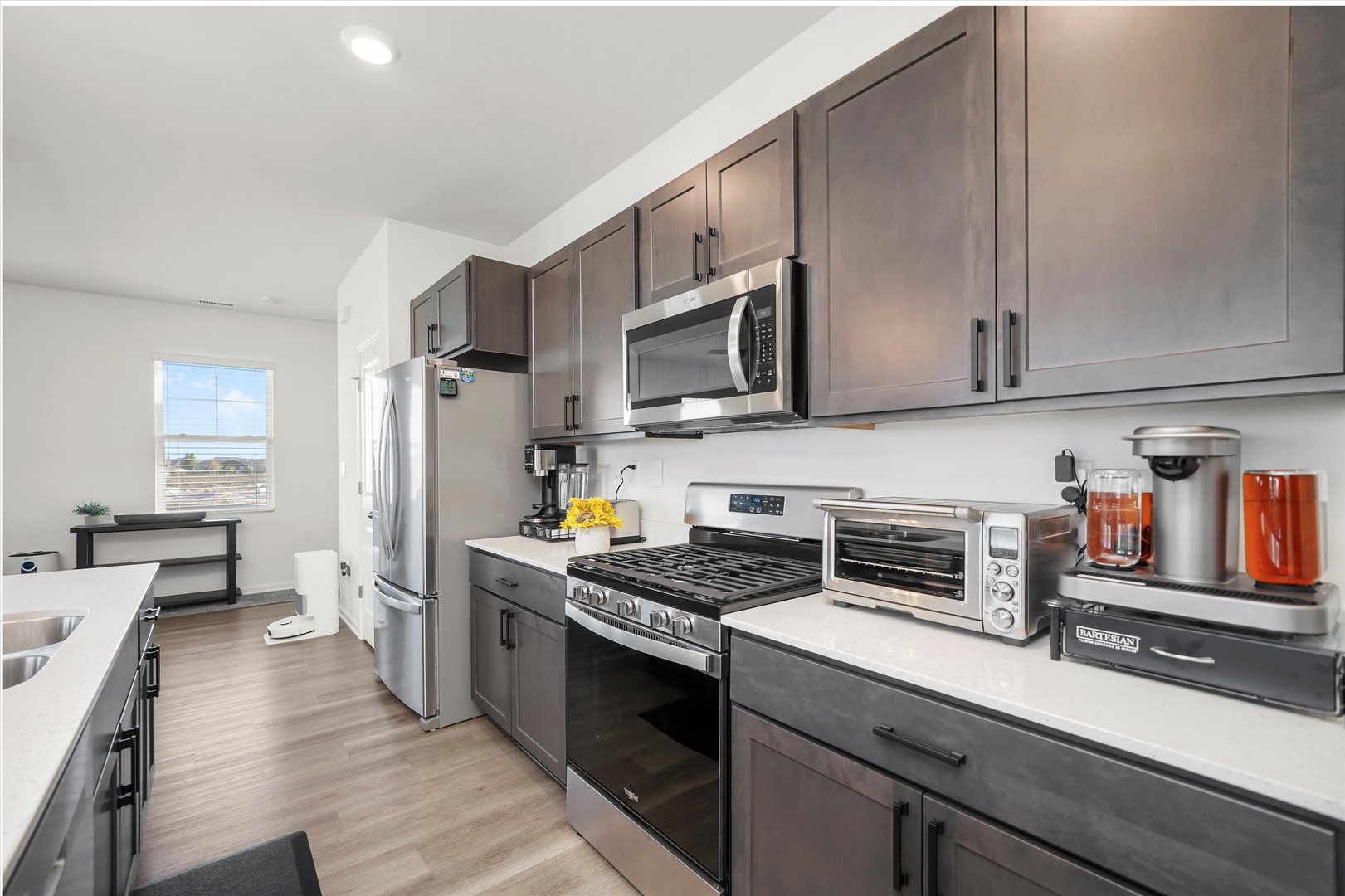 1071 Williamsburg Street, Pingree Grove, IL 60140