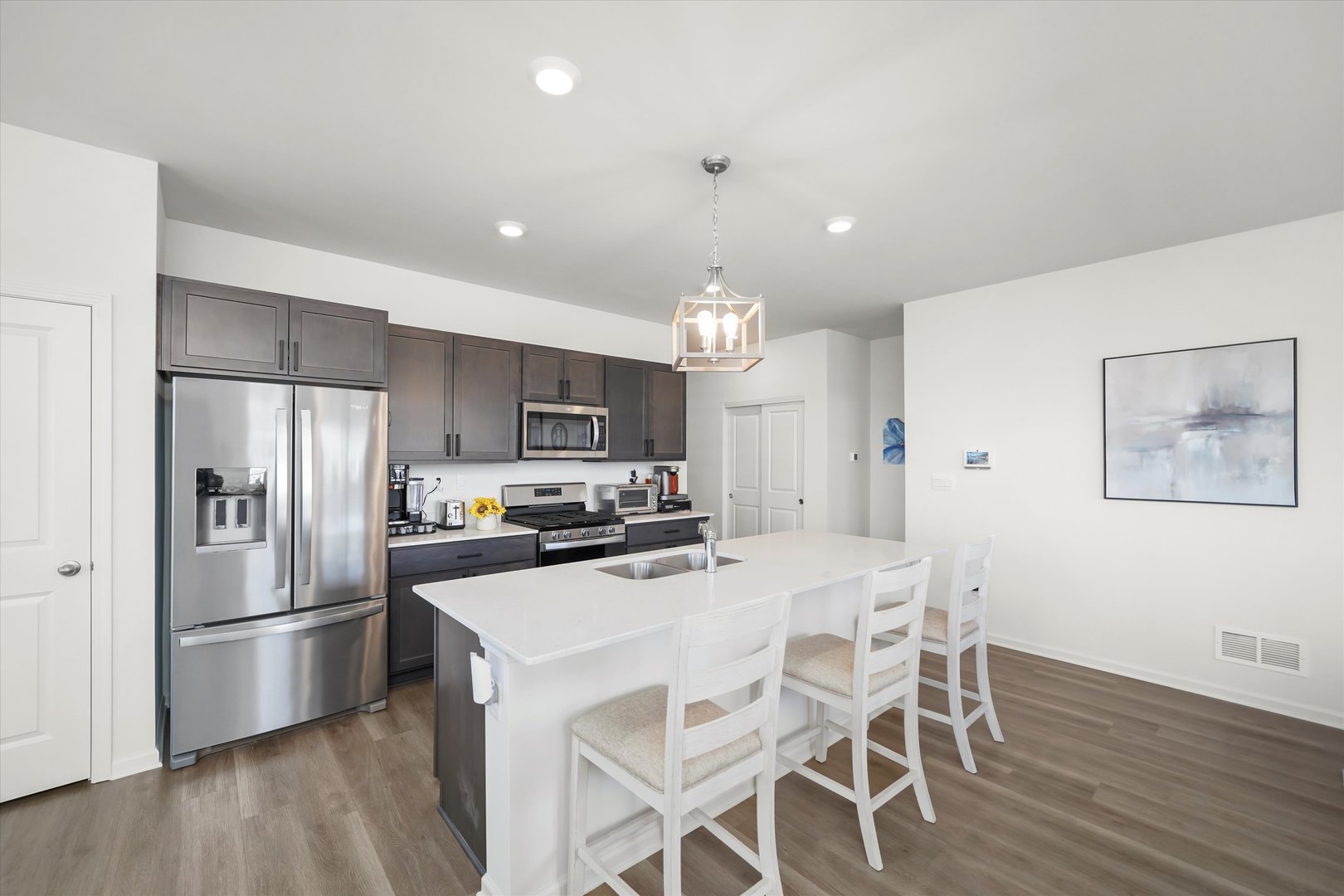 1071 Williamsburg Street, Pingree Grove, IL 60140