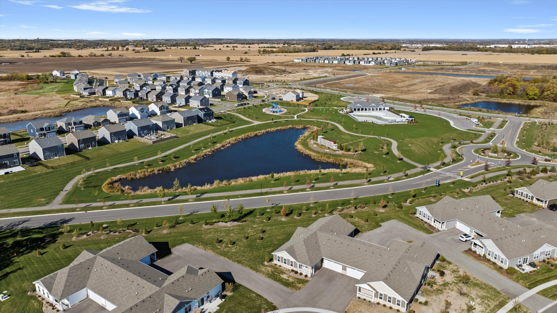 1071 Williamsburg Street, Pingree Grove, IL 60140