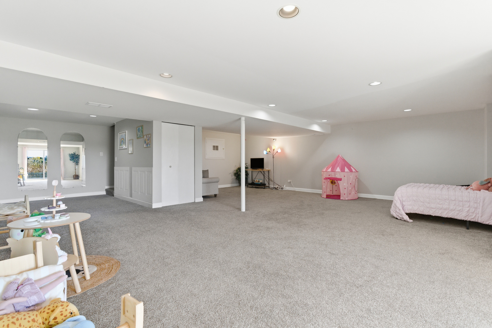 2526 Acorn Drive, Round Lake Beach, IL 60073