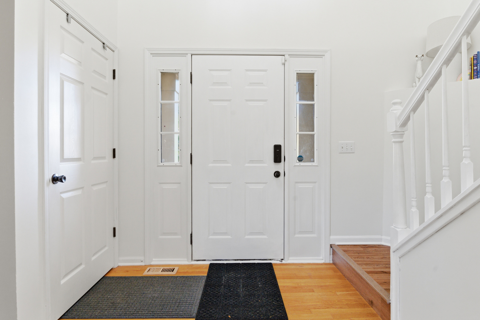 2526 Acorn Drive, Round Lake Beach, IL 60073