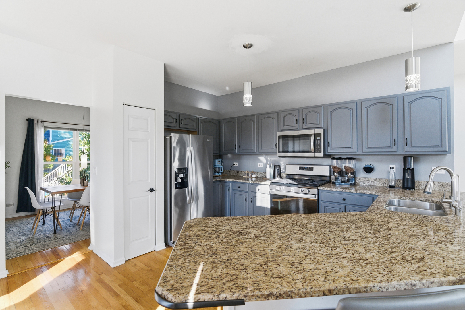 2526 Acorn Drive, Round Lake Beach, IL 60073