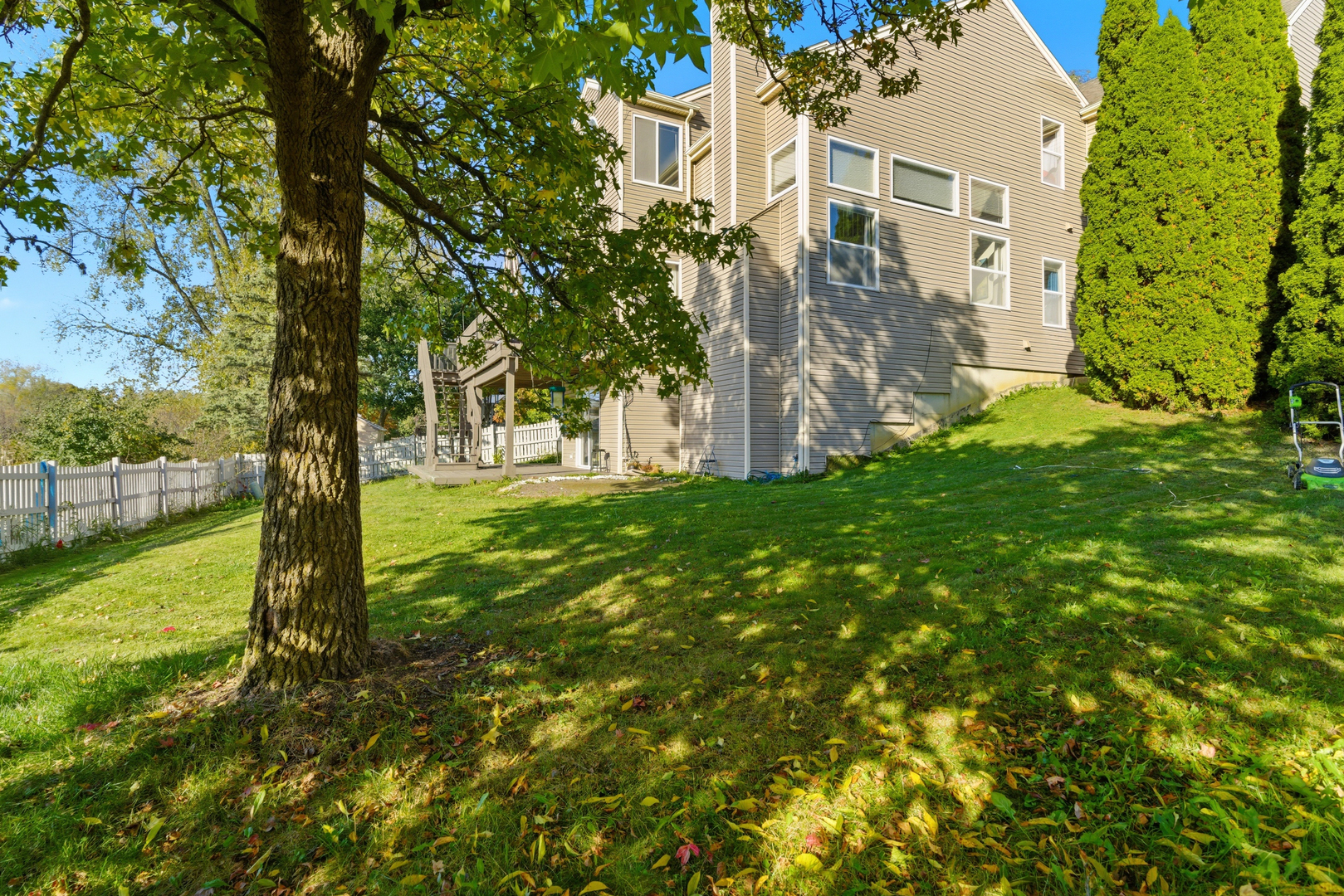 2526 Acorn Drive, Round Lake Beach, IL 60073