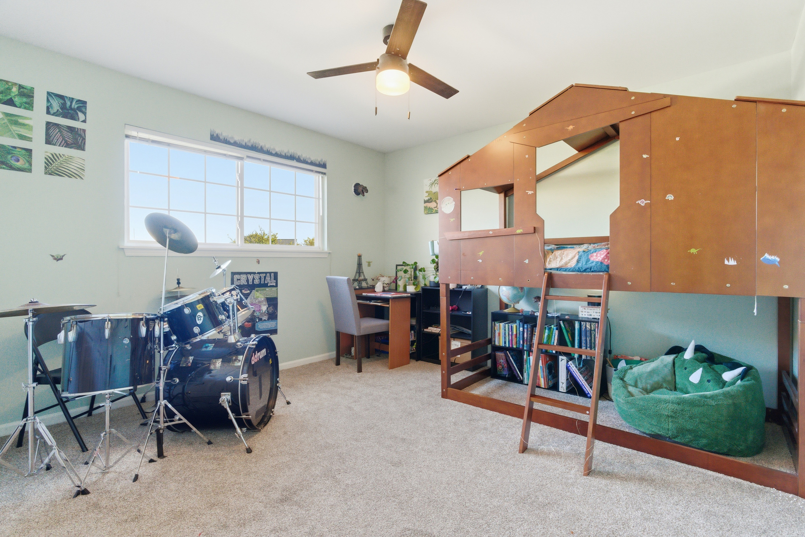 2526 Acorn Drive, Round Lake Beach, IL 60073