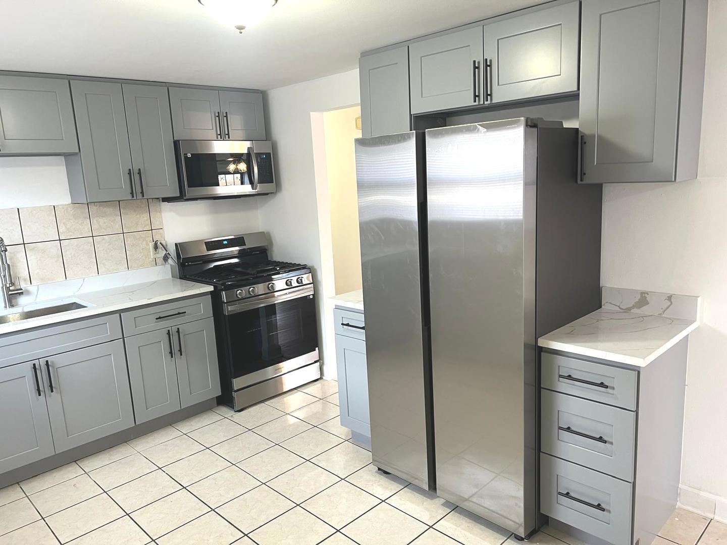 3101 Emery Lane, Robbins, IL 60472