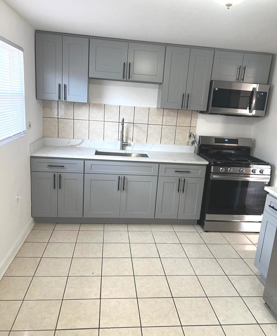 3101 Emery Lane, Robbins, IL 60472