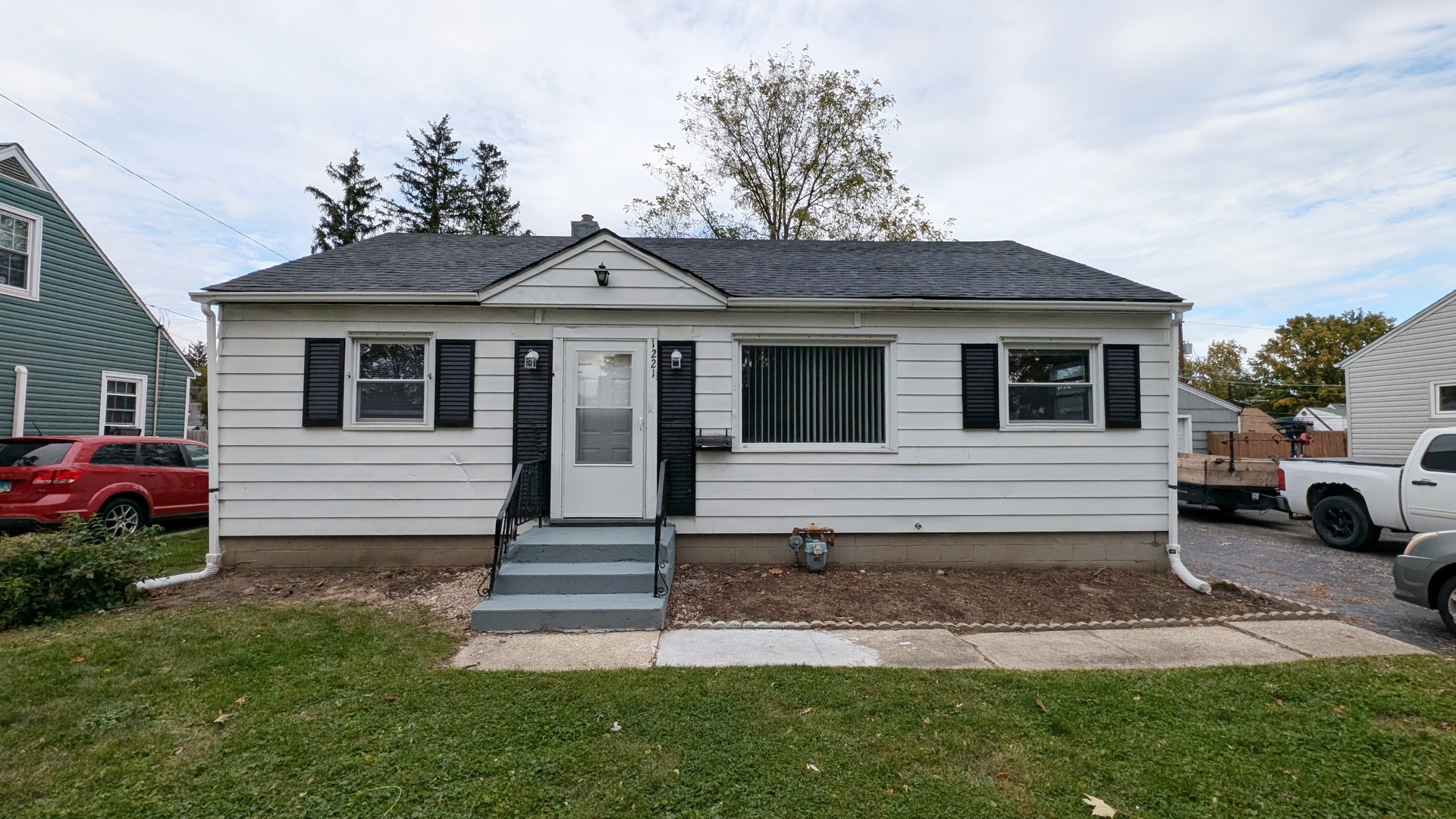 1221 John Street, Joliet, IL 60435