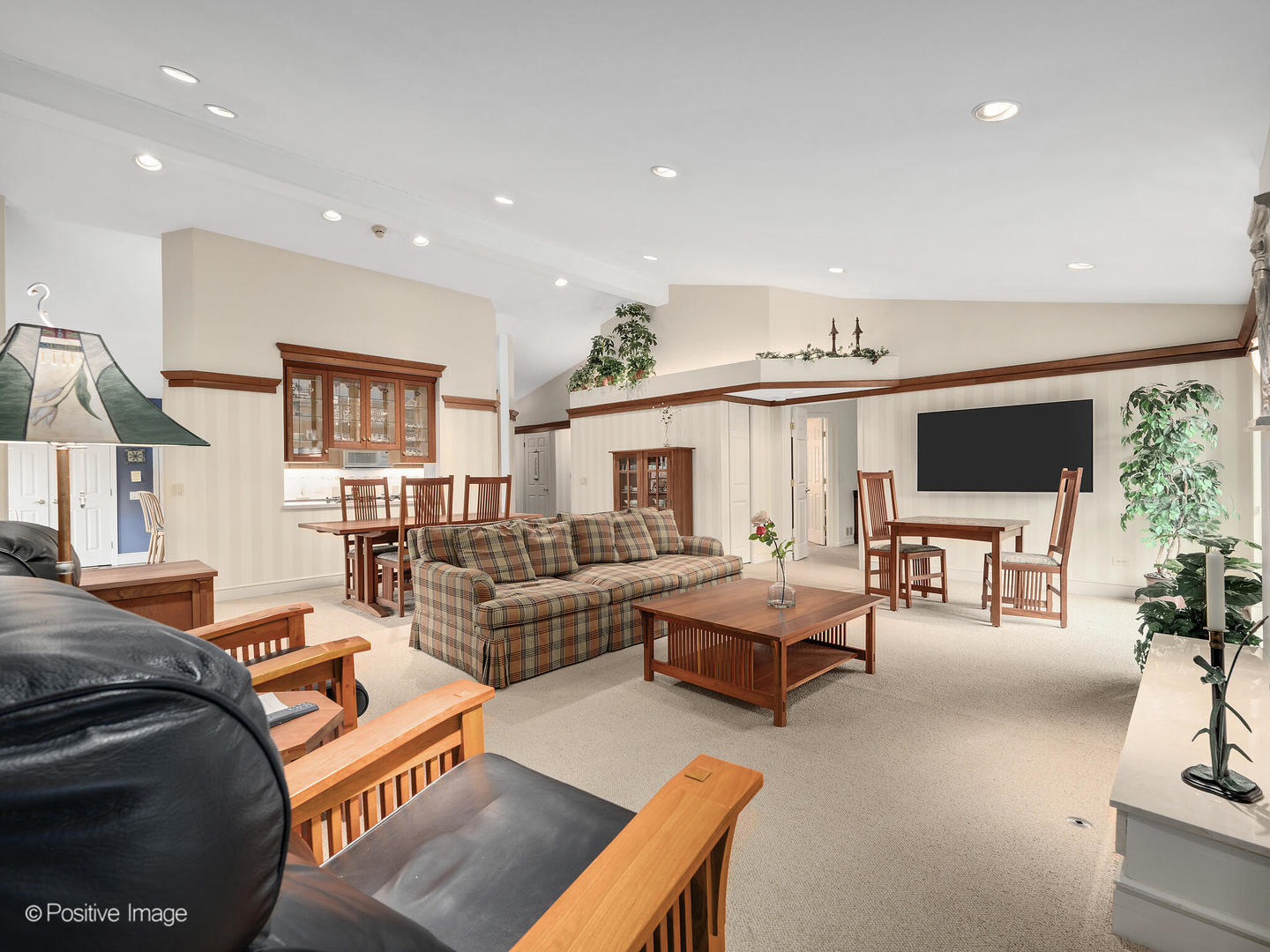 1970 Wexford Circle #1970, Wheaton, IL 60189