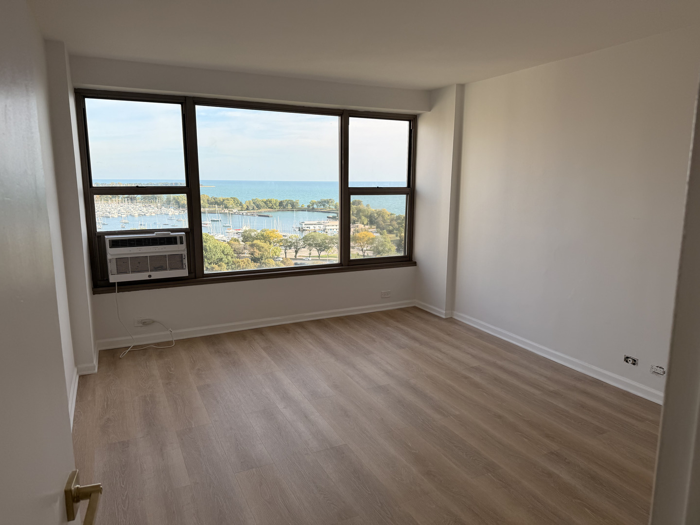 2970 N Lake Shore Drive #18D, Chicago, IL 60657