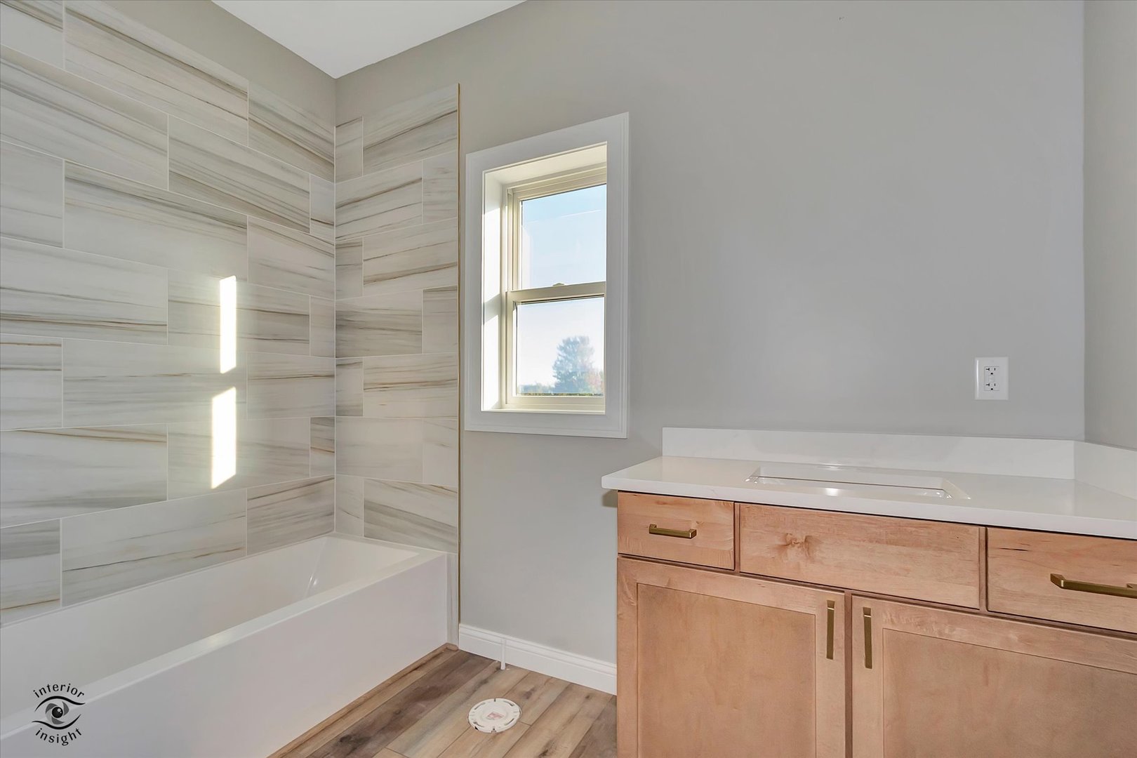 1195 S Farmstone Drive, Diamond, IL 60416