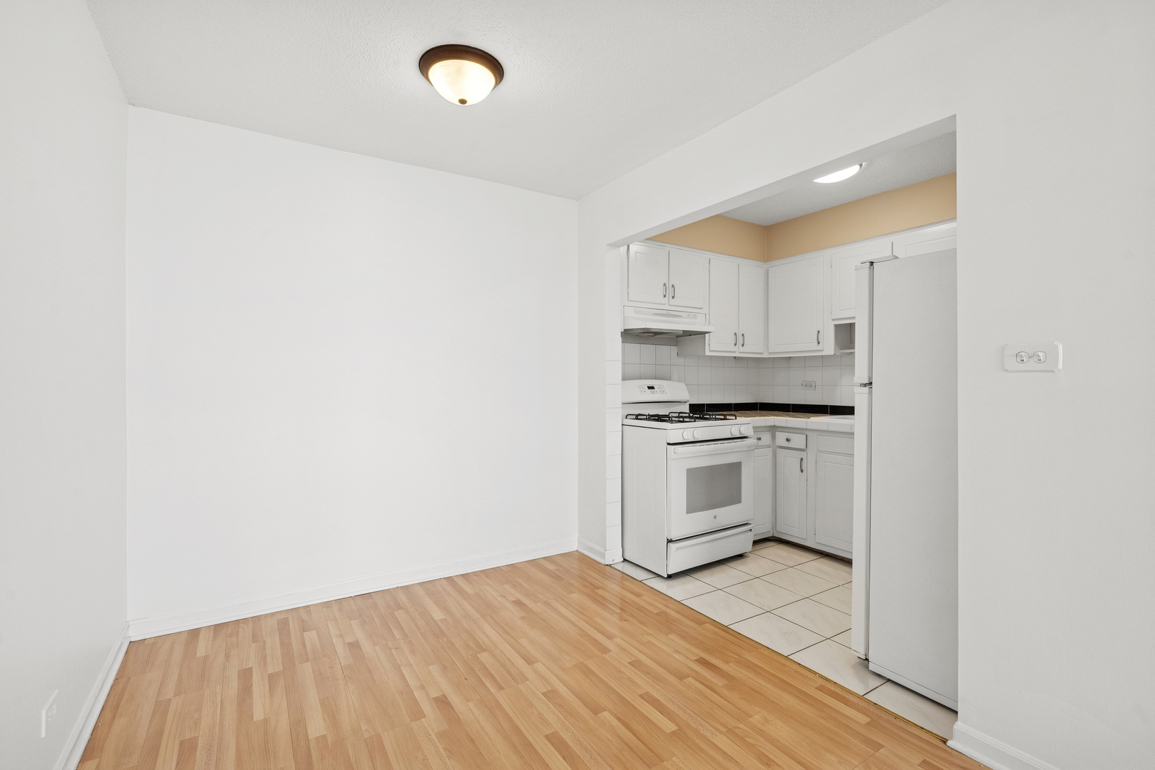 7234 W North Avenue #1610, Elmwood Park, IL 60707