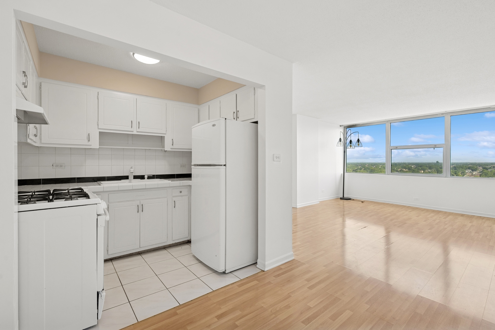 7234 W North Avenue #1610, Elmwood Park, IL 60707