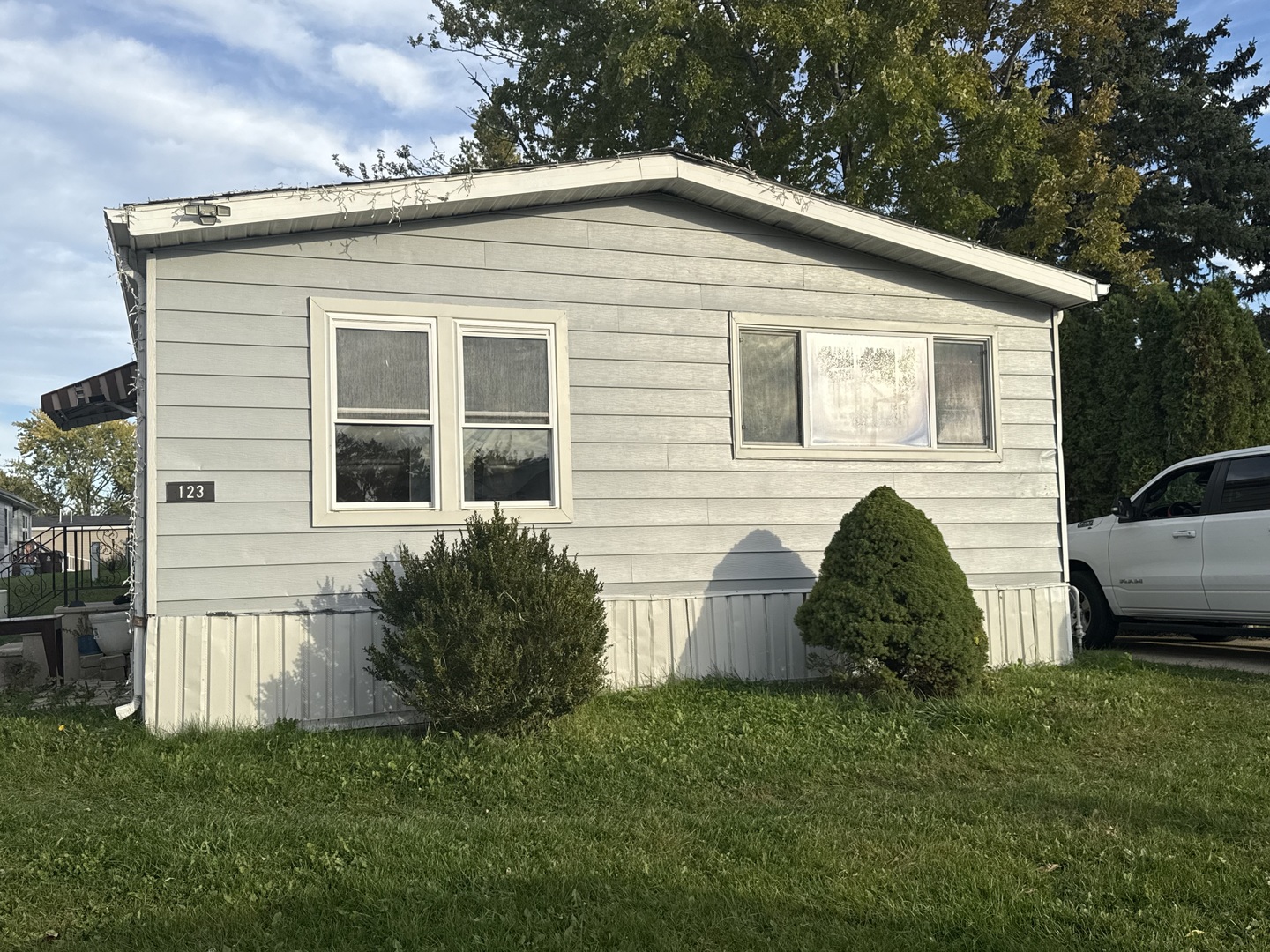 123 Knollwood Circle, Matteson, IL 60443