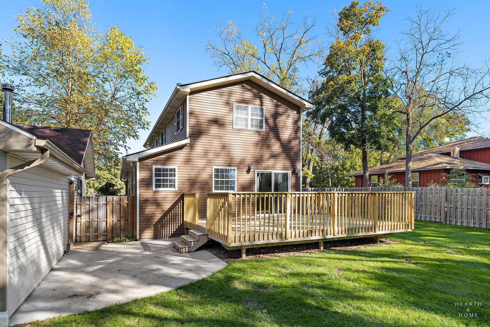 25721 W Lakeview Avenue, Wauconda, IL 60084