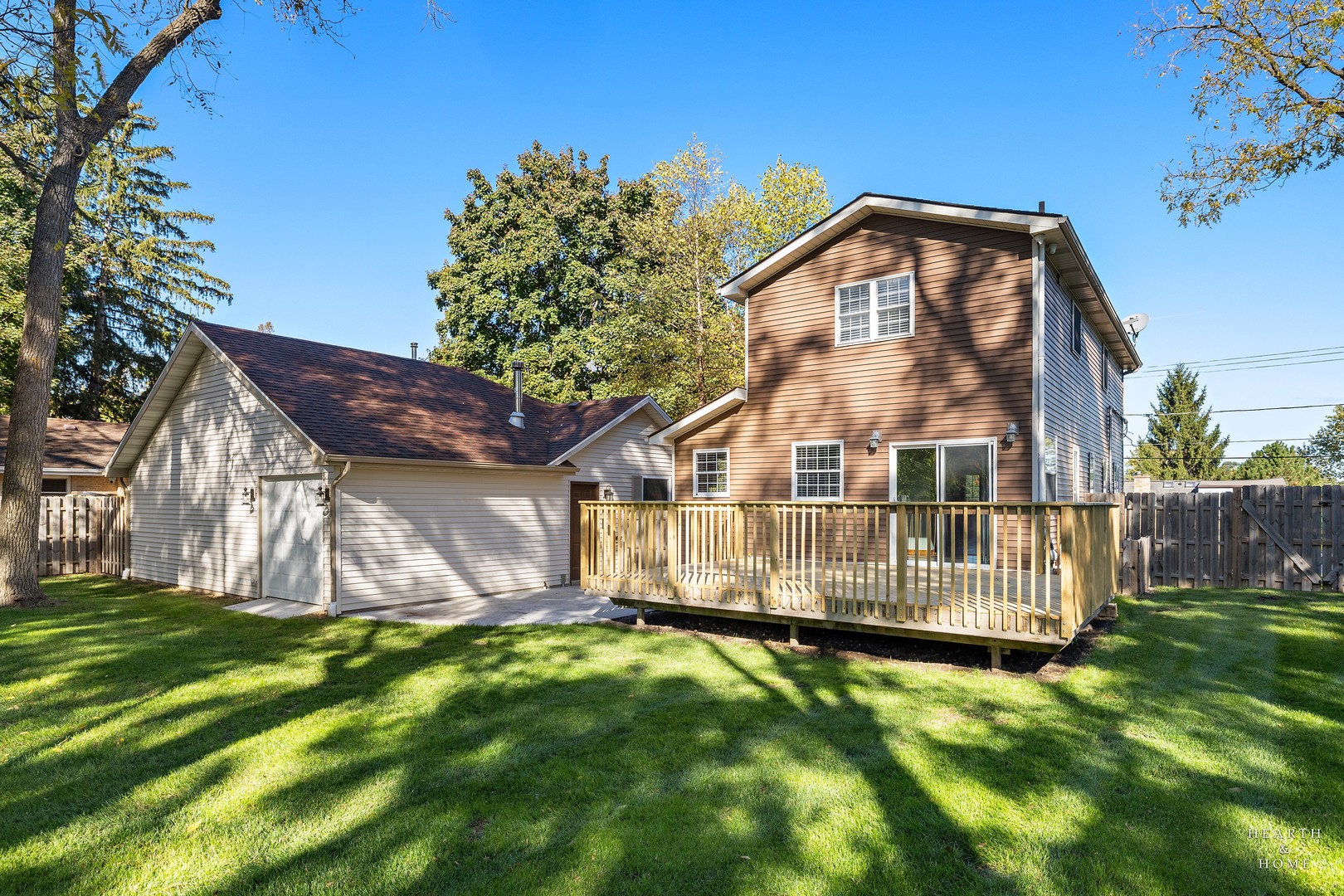 25721 W Lakeview Avenue, Wauconda, IL 60084