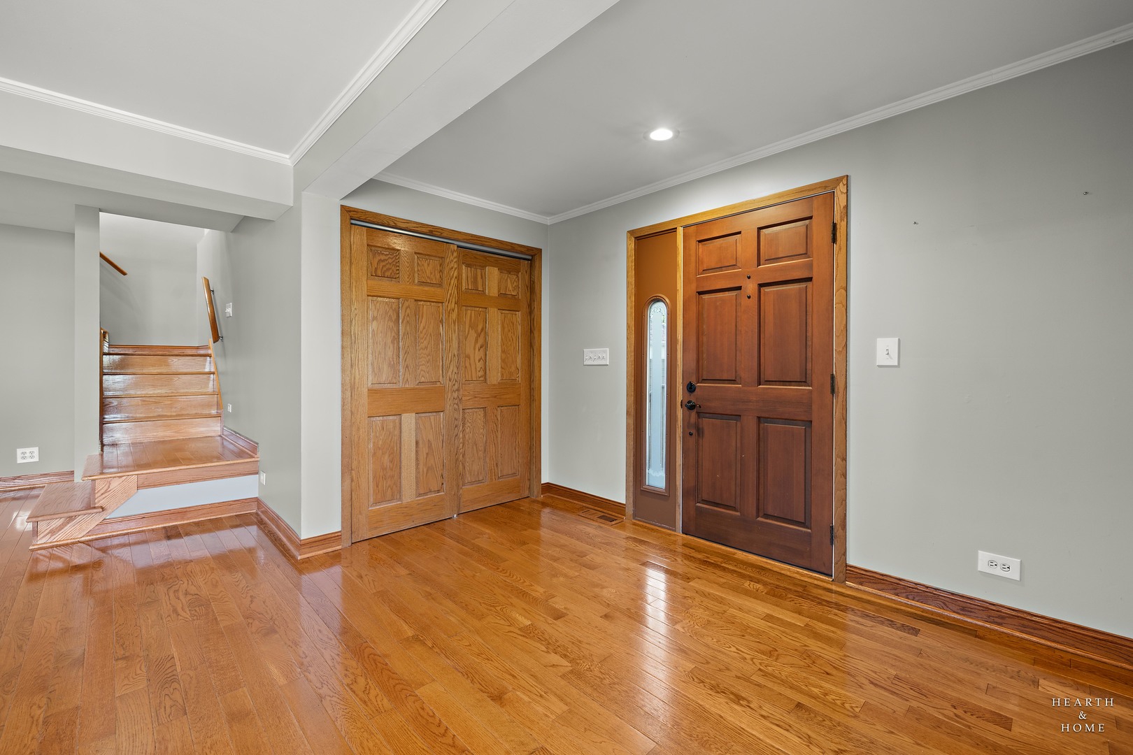 25721 W Lakeview Avenue, Wauconda, IL 60084