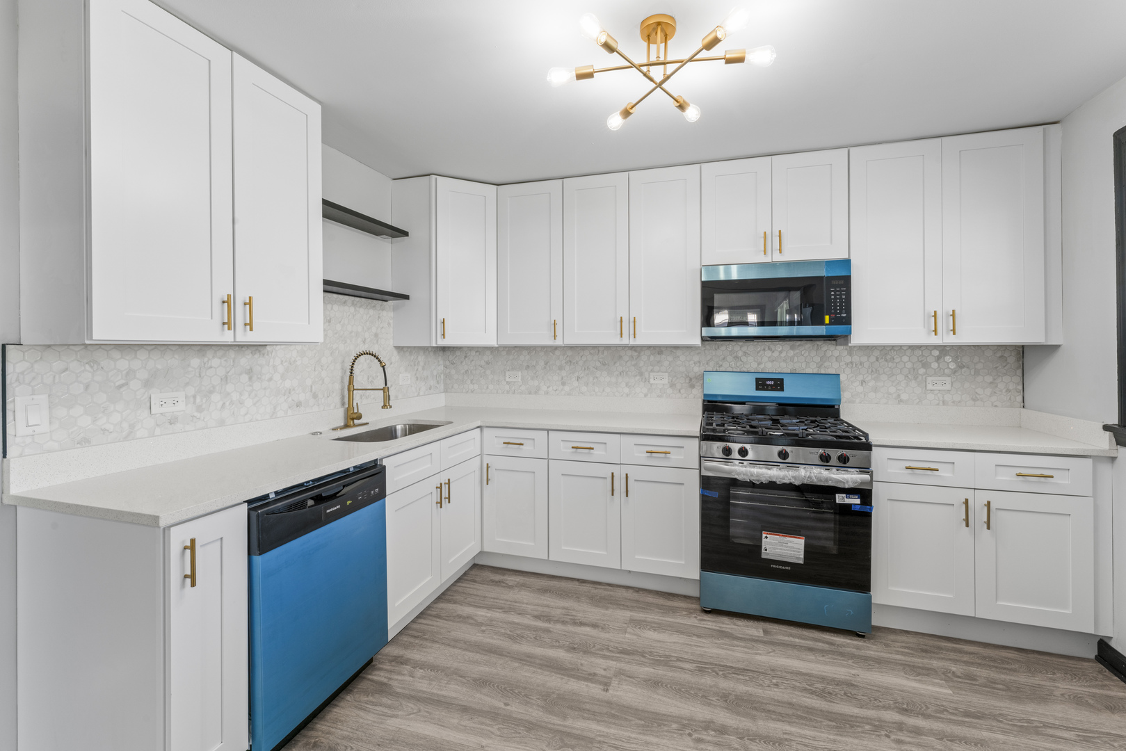 47 48th Avenue, Bellwood, IL 60104