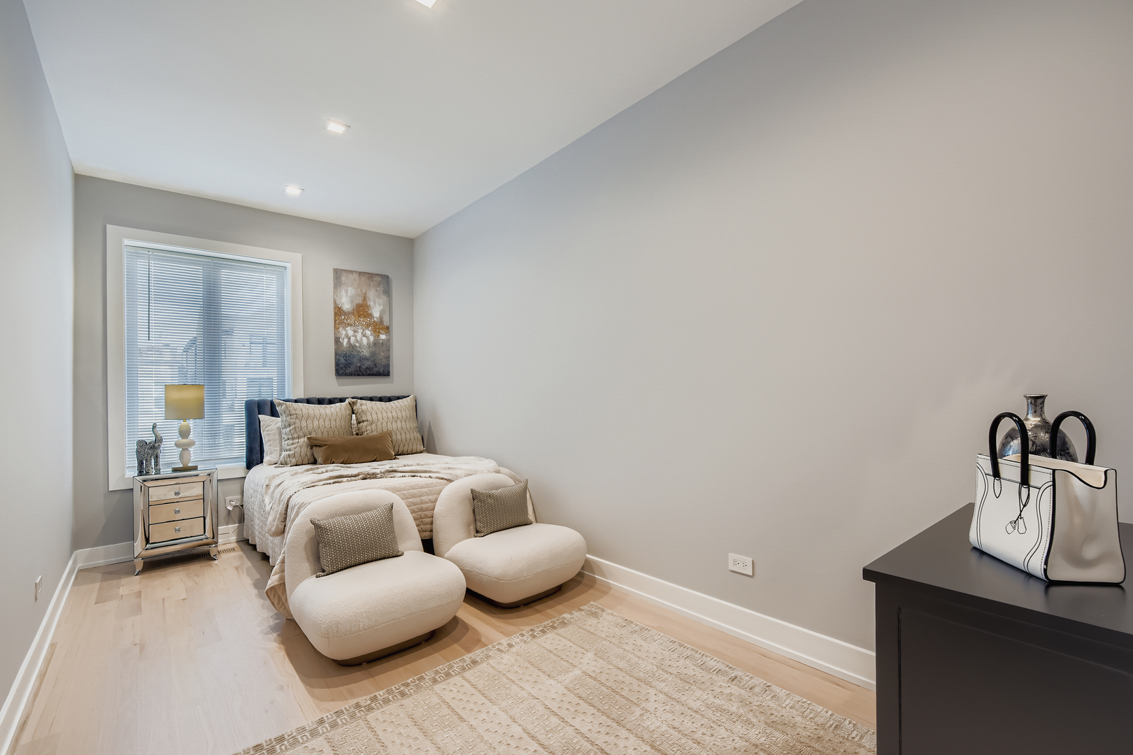 6540 S Ingleside Avenue, Chicago, IL 60637