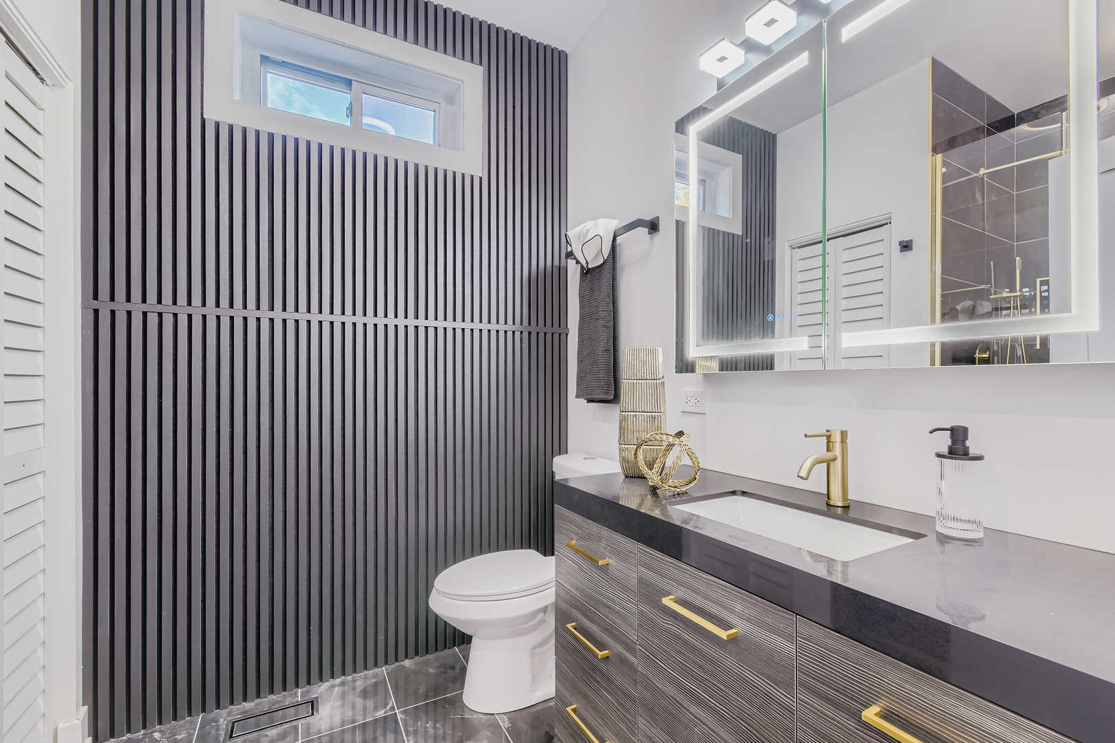 6540 S Ingleside Avenue, Chicago, IL 60637