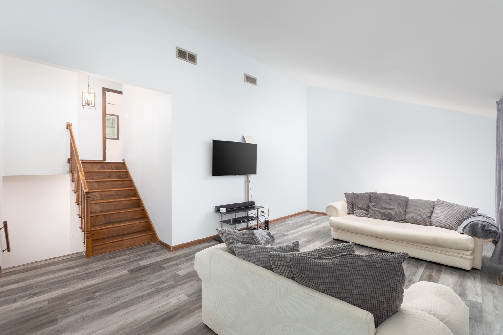 1386 Old Dominion Court, Naperville, IL 60540