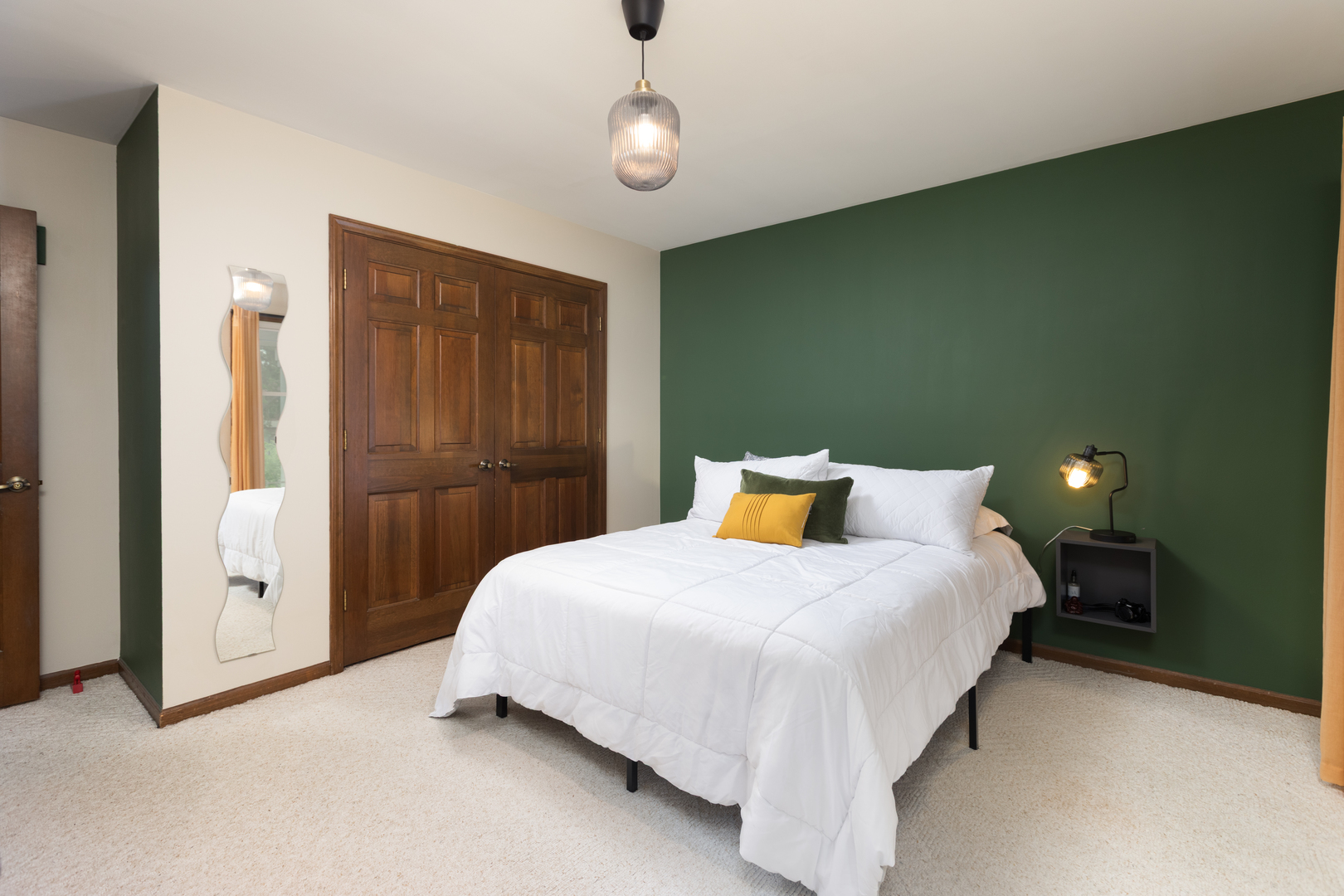 1386 Old Dominion Court, Naperville, IL 60540