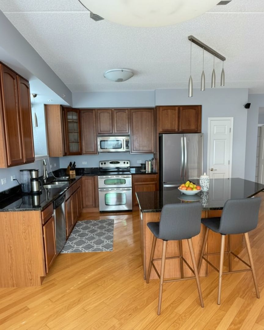 77 N Quentin Road #202, Palatine, IL 60067