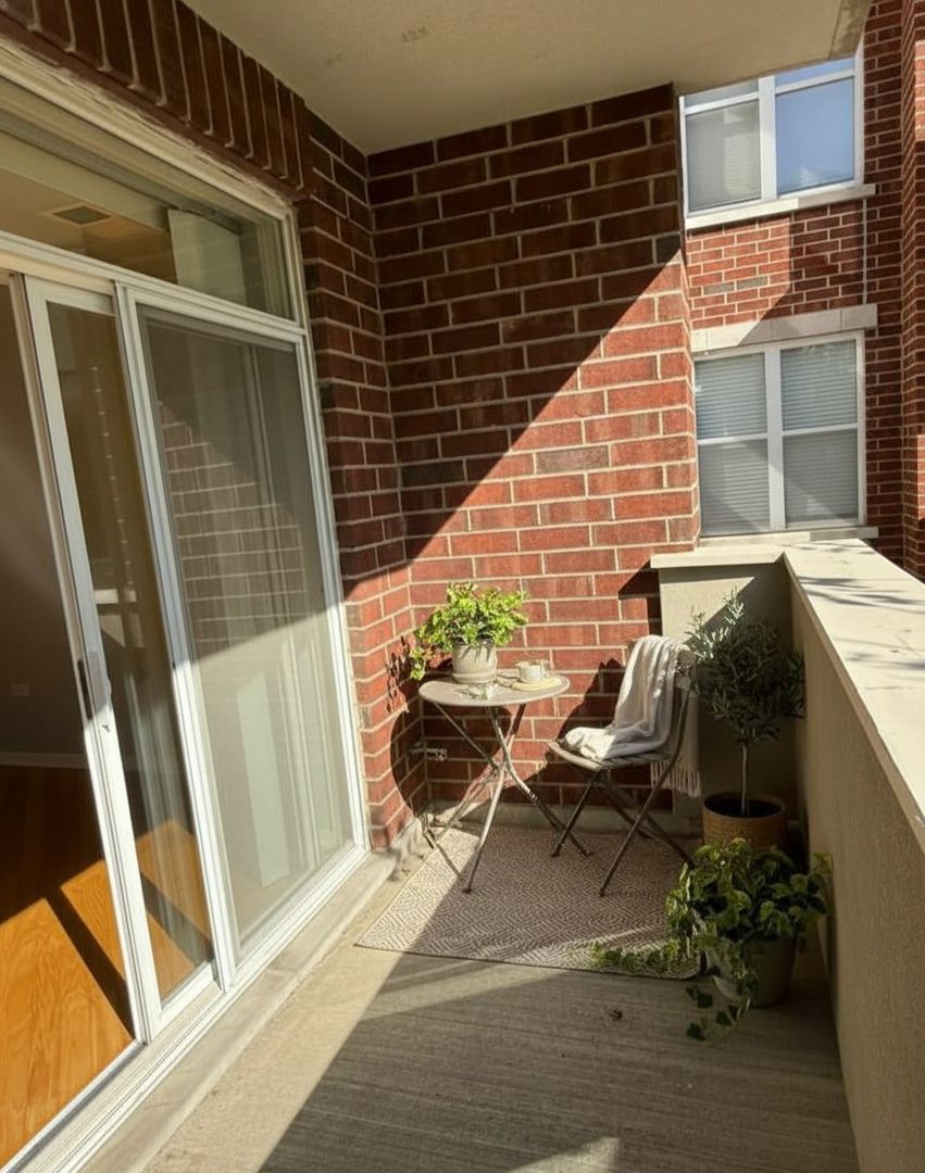 77 N Quentin Road #202, Palatine, IL 60067