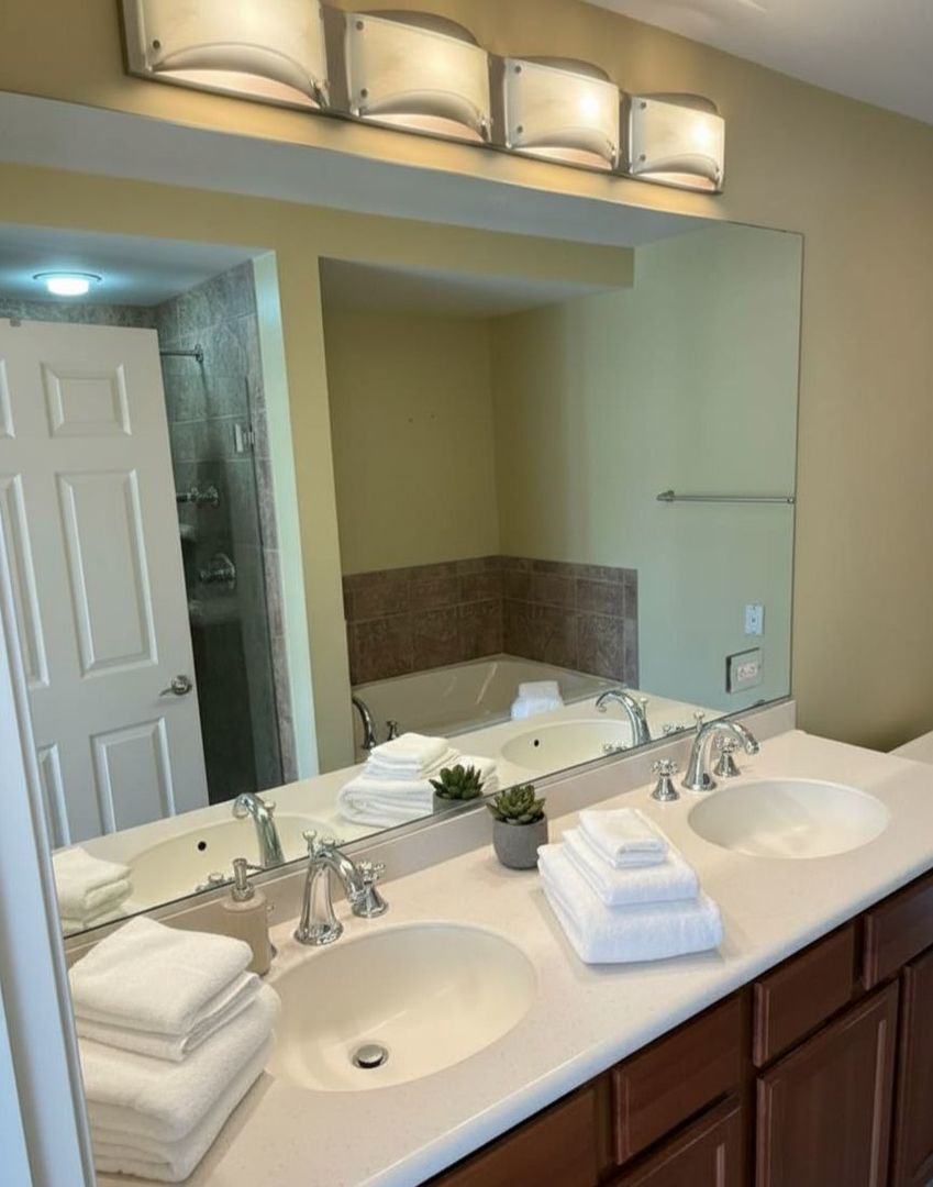 77 N Quentin Road #202, Palatine, IL 60067