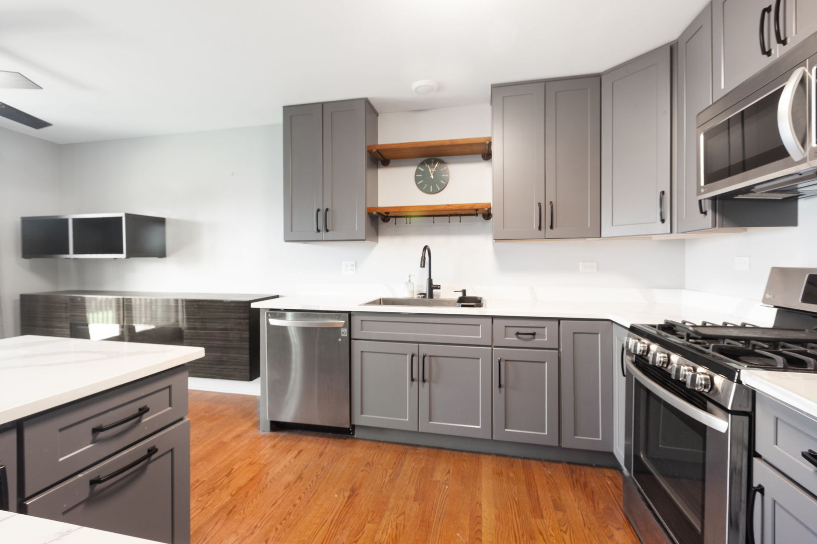 1049 Horizon Ridge, Lake In The Hills, IL 60156