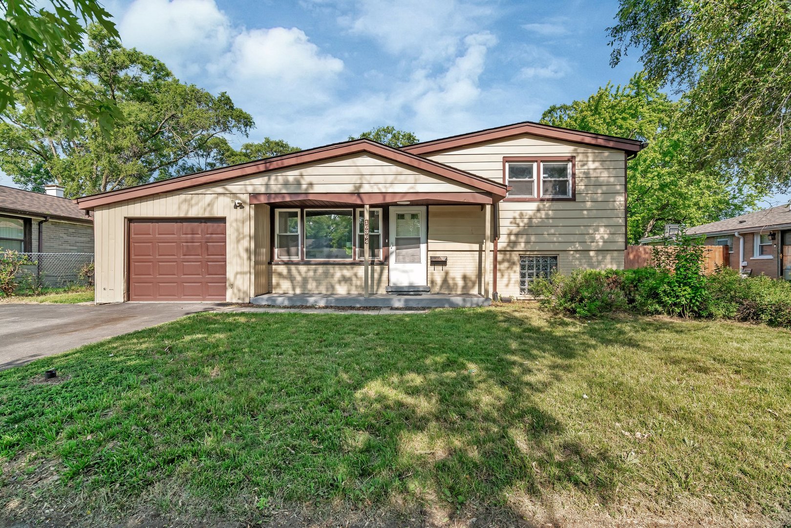 16364 California Avenue, Markham, IL 60428