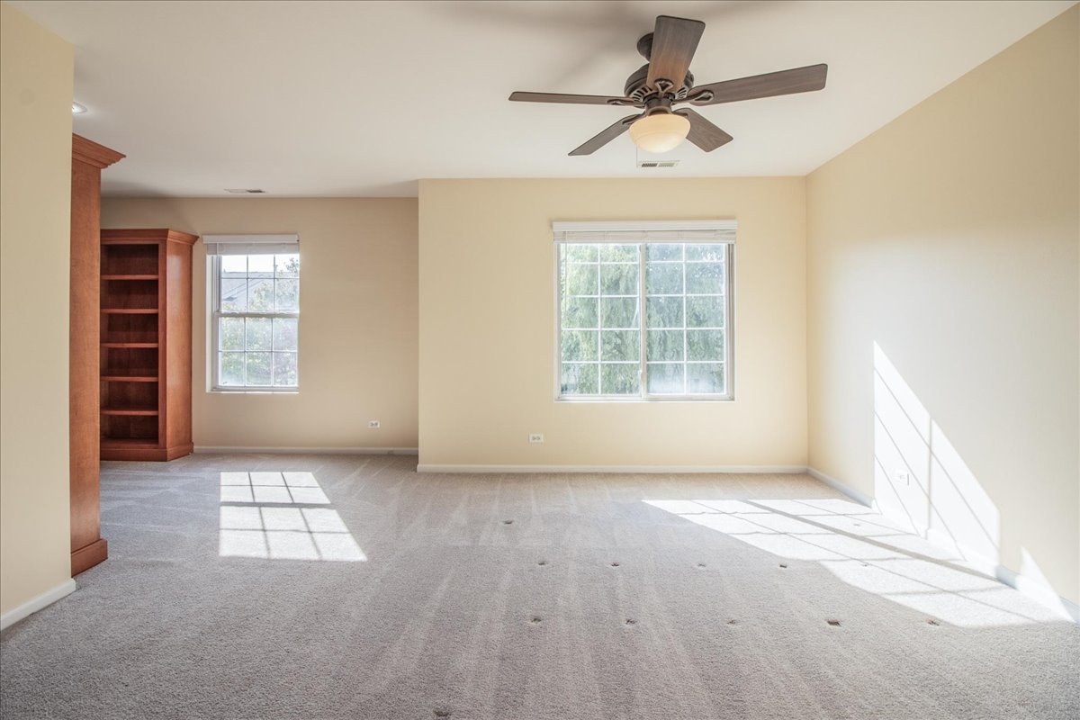 2306 Reflections Drive, Aurora, IL 60502