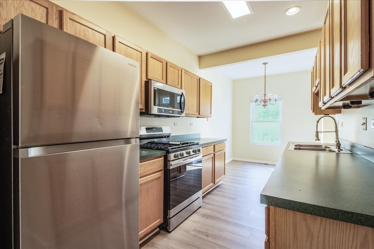 2306 Reflections Drive, Aurora, IL 60502