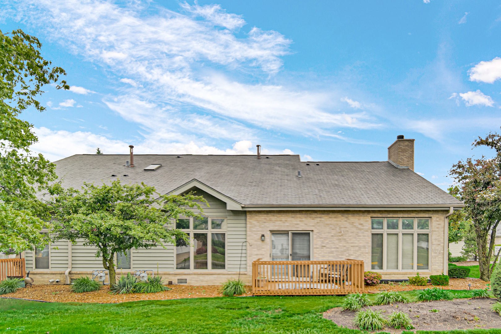 19 W Bay Road, Palos Heights, IL 60463