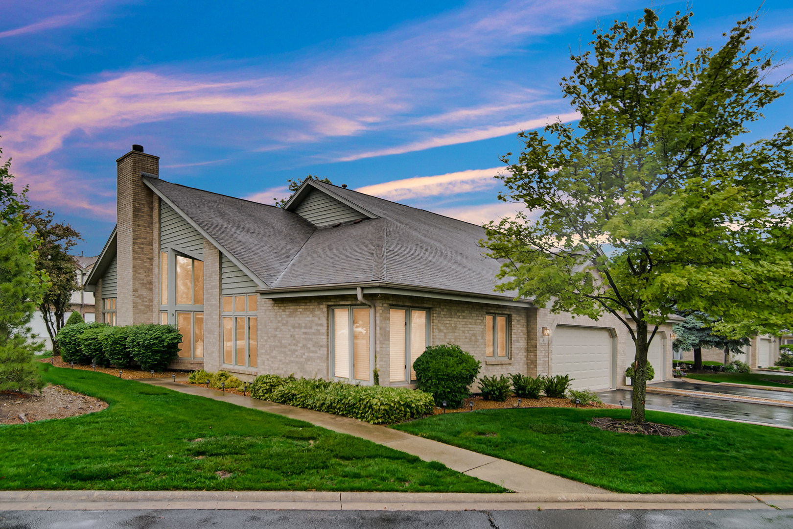 19 W Bay Road, Palos Heights, IL 60463