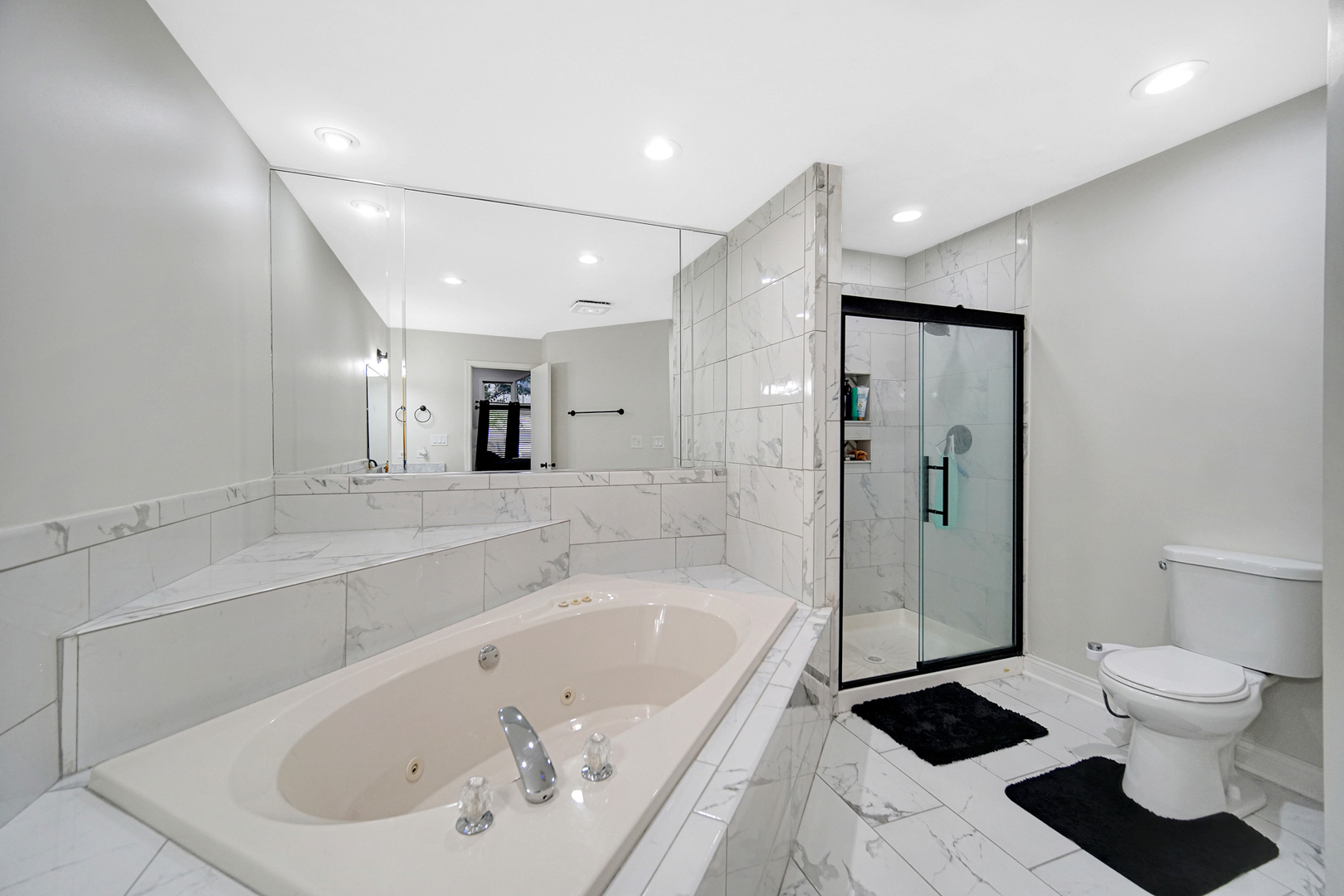 19 W Bay Road, Palos Heights, IL 60463