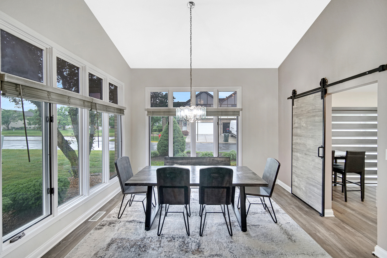 19 W Bay Road, Palos Heights, IL 60463