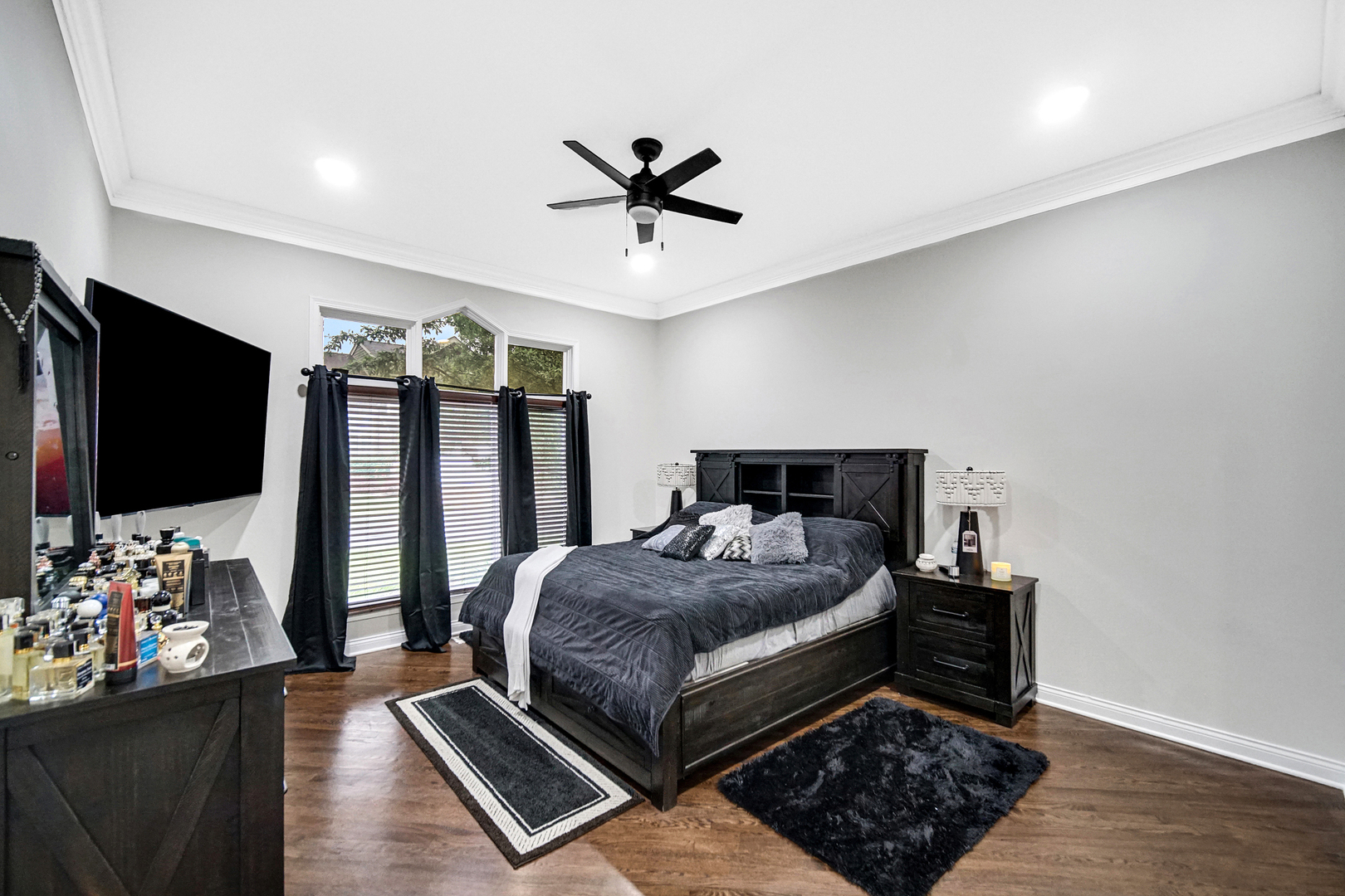 19 W Bay Road, Palos Heights, IL 60463